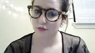 lily_raine Charming chick