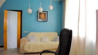 katti_kat decided to arrange a vipshow with a vulgar contest