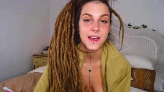 kaalikat sexy doll squeezes shaved holes