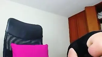 aboutsattine gorgeous ladies chatting in free chat