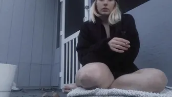 river Graceful chick