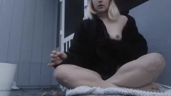 river Graceful chick