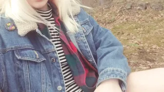 river cute babe masturbating with sex toy