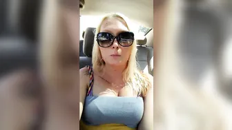 steph skinny bitch jerking pussy with phallus