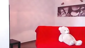 sweetali69 Thin slut masturbates pussy
