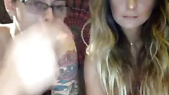 rav3coupl420 Masturbates his swollen clit