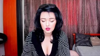 ollyvia Sweet and sexy took off her pink panties