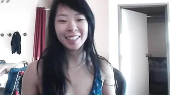 vyawesome Ardent babe jerks off in private