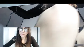 bellatorrez Gorgeous beast jumping on a dildo