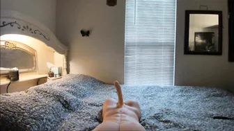 jenni_knight_24 gorgeous chick jerks off her pussy with phallus
