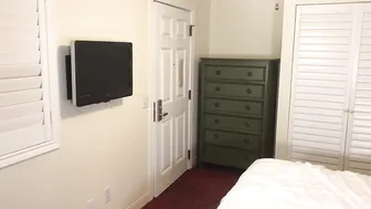 miss Obstinate brunette