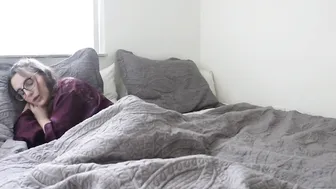 sadbaffoon cool girl masturbates anus