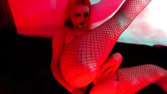 nhaerys busty slut fucking vagina with phallus