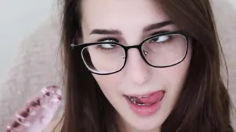 sadbaffoon luxurious bitch fucks pussy with phallus