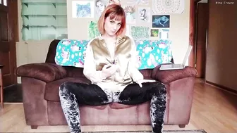 nina crowne cute young lady fucked her cunt with a phallus