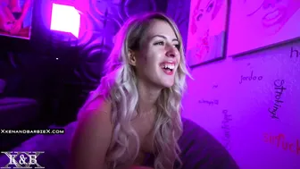 xkenandbarbiex slutty chicks lick their cunt