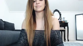 rebbecasnowshoe ardent slut licks dildo