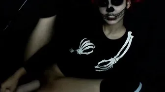 nhaerys luxurious blonde straddled sex toy