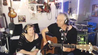 win2win gorgeous slut in erotic outfit