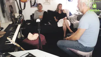 win2win lustful bitch gently masturbates cunt