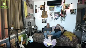 win2win appetizing bitch fingering sex machine