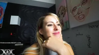 xkenandbarbiex adult bitch fucks her ass