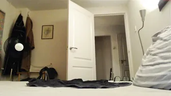 win2win passionate skin jumps on a dildo