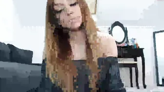 rebbecasnowshoe the stubborn tigress relaxes in all ways.