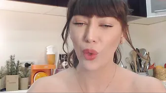 sophietherapy sultry confused talks in fries