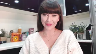 sophietherapy gorgeous chick fucks pussy with phallus
