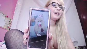 natashaa_10 babe masturbates with phallus