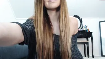 rebbecasnowshoe the obstinate queen pulls the cap