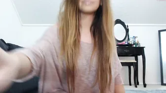 rebbecasnowshoe Busty brunette