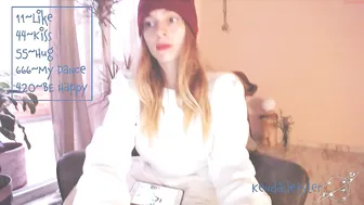 kendalltyler beauty fucks herself in front of the webcam