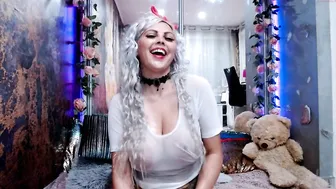 xalexax narrow-eyed jerking pussy phallus