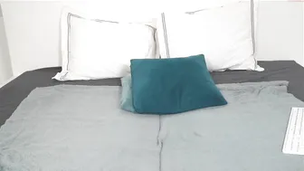 hotbella_ Black-haired mare