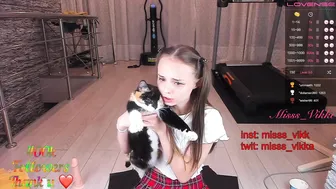 misss_vikki chaturbate January 2020