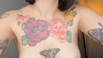 sugar_troubl3 whore chick sucks penis gentleman