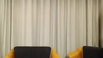 nikkiquin Busty lady