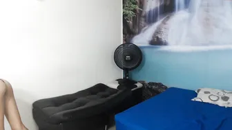 _roxana adult bitch gently caresses vagina