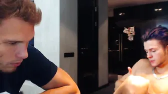 lovleycouplexxx cute brunette girl licks dildo