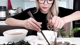 yeu_asian fierce handjob with effect