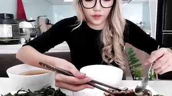 yeu_asian fierce handjob with effect