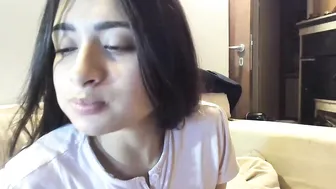 biengrossa babe in stockings passionately masturbating cunt
