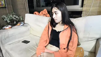 biengrossa loud female squeals from a great handjob