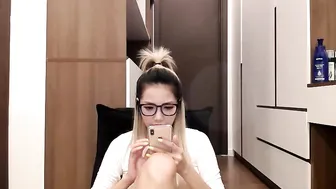 yeu_asian online show January 2020