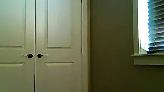 hot_milfy_mom Crazy chick