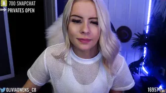oliviaowens crazy slut gently pulls pussy
