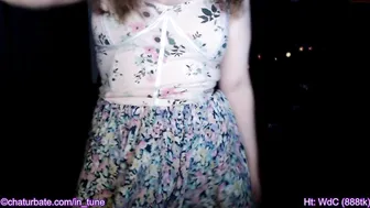 in_tune hot lady furiously twirling big ass