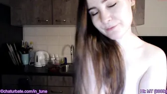 in_tune beautiful lady pulls pussy